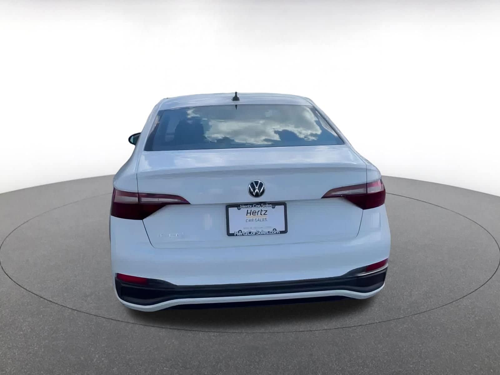 Thumbnail: 2024 Volkswagen Jetta - 12