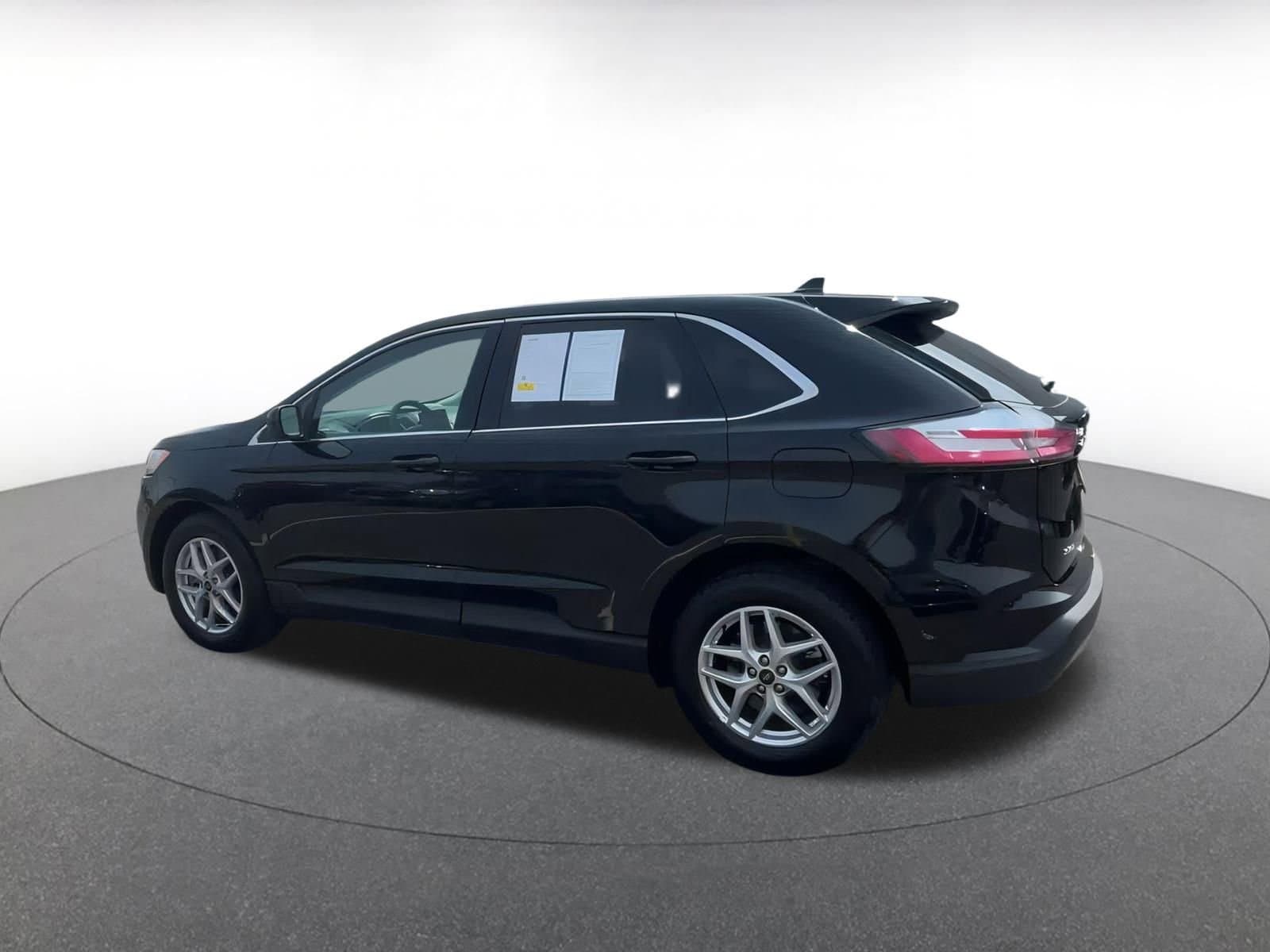 2024 Ford Edge SEL 10
