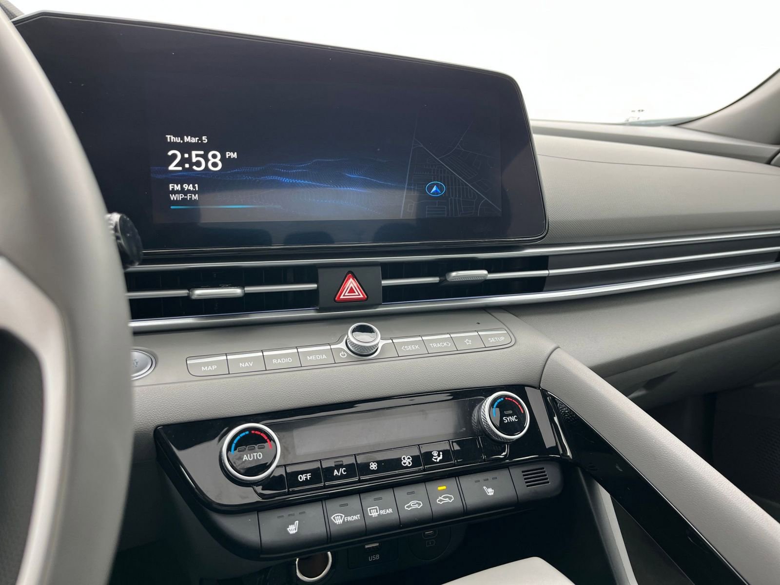 Thumbnail: 2025 Hyundai Elantra - 20