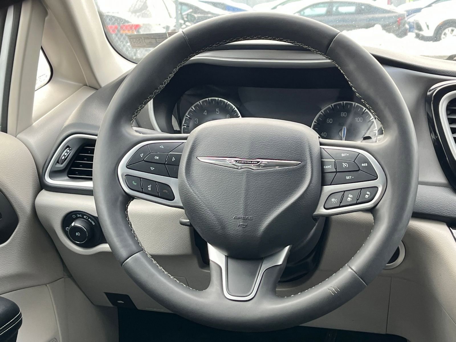 Thumbnail: 2023 Chrysler Pacifica - 29