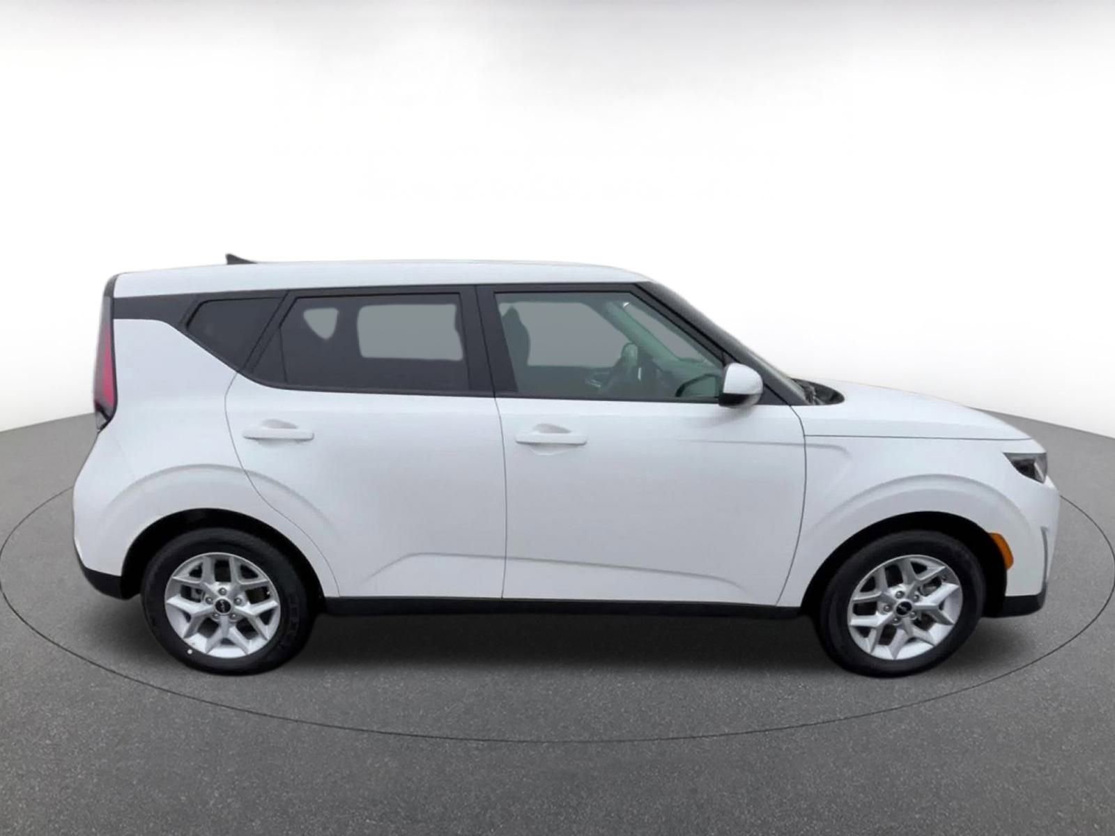 Thumbnail: 2025 Kia Soul - 16