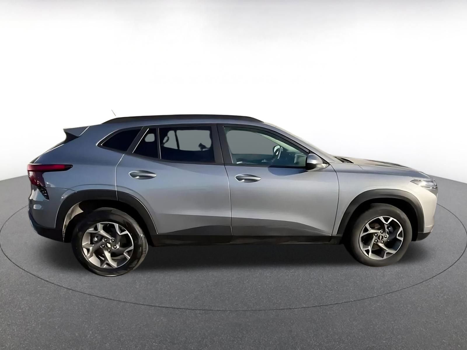 Thumbnail: 2025 Chevrolet Trax - 16