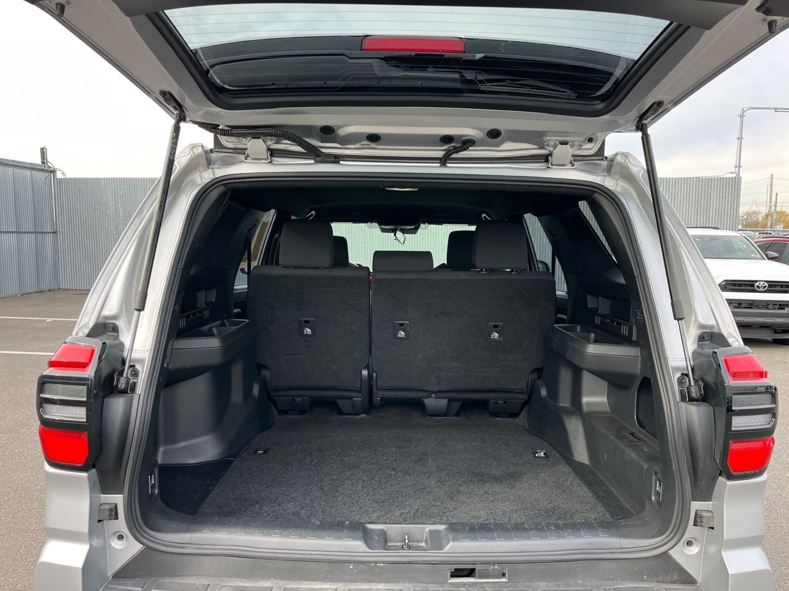 Thumbnail: 2025 Toyota 4Runner - 31