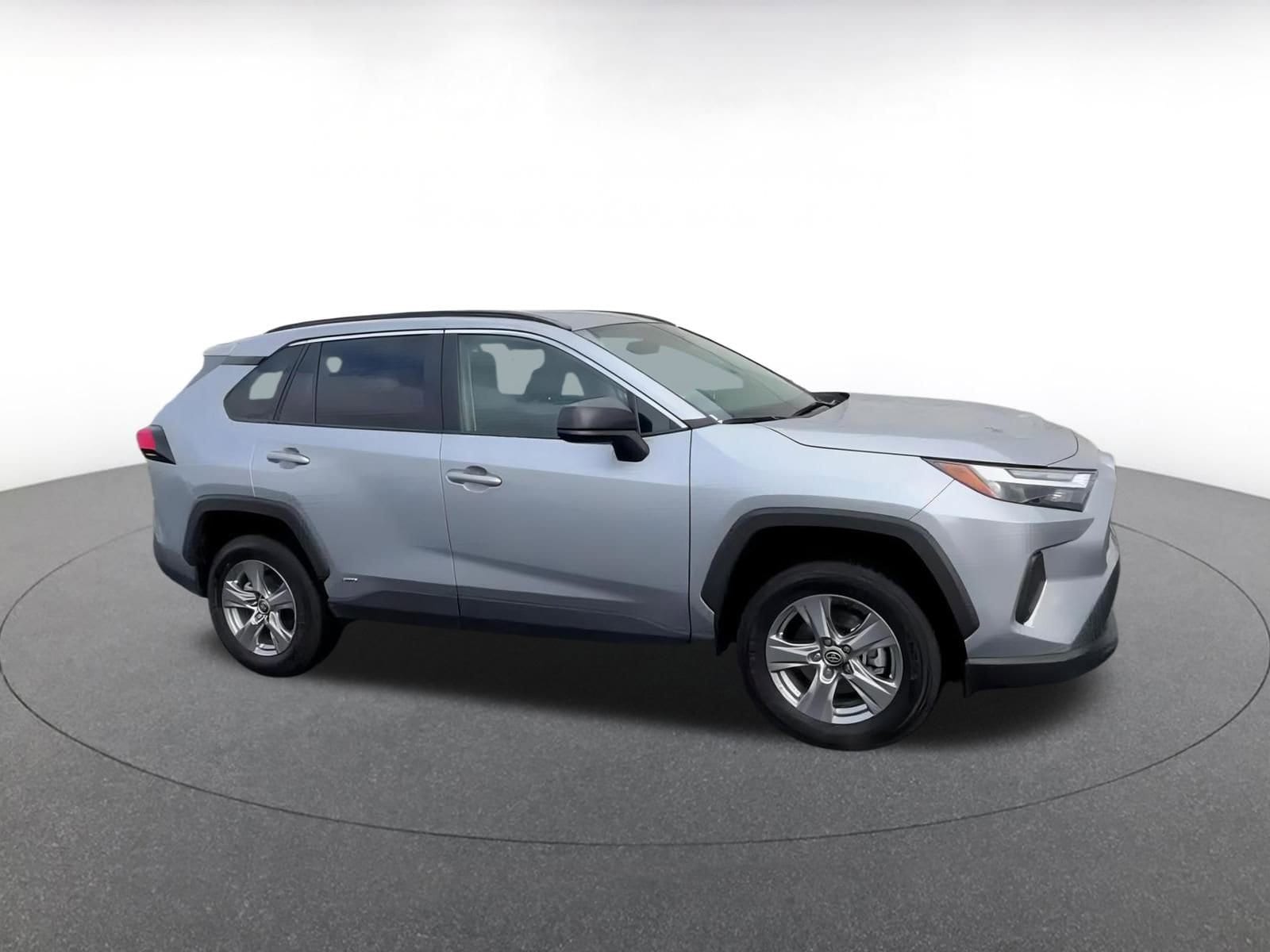 Thumbnail: 2025 Toyota RAV4 - 2
