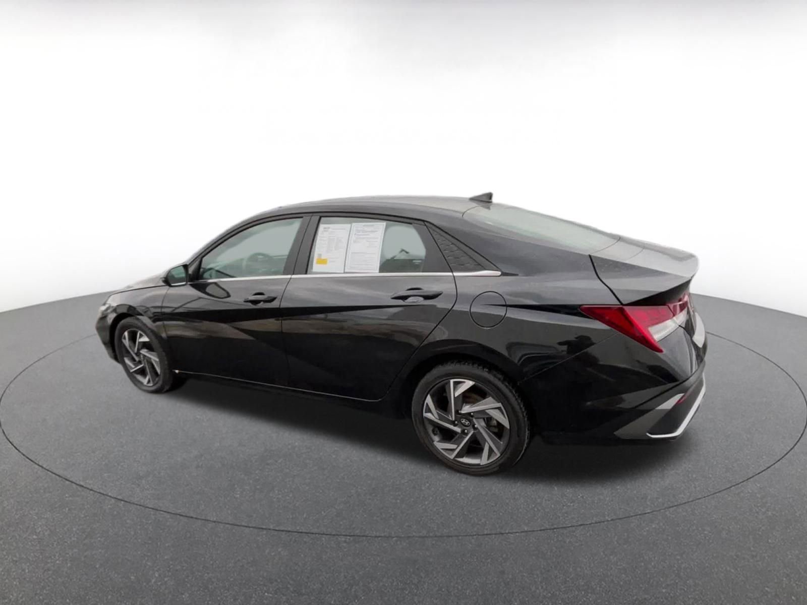 Thumbnail: 2025 Hyundai Elantra - 8