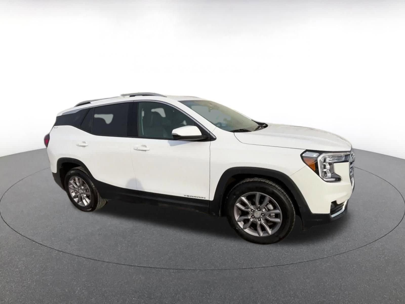 Thumbnail: 2024 GMC Terrain - 1