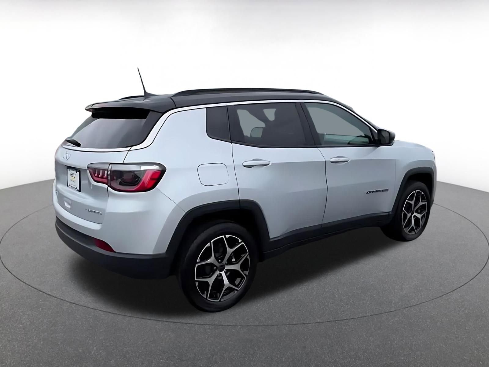 Thumbnail: 2025 Jeep Compass - 15