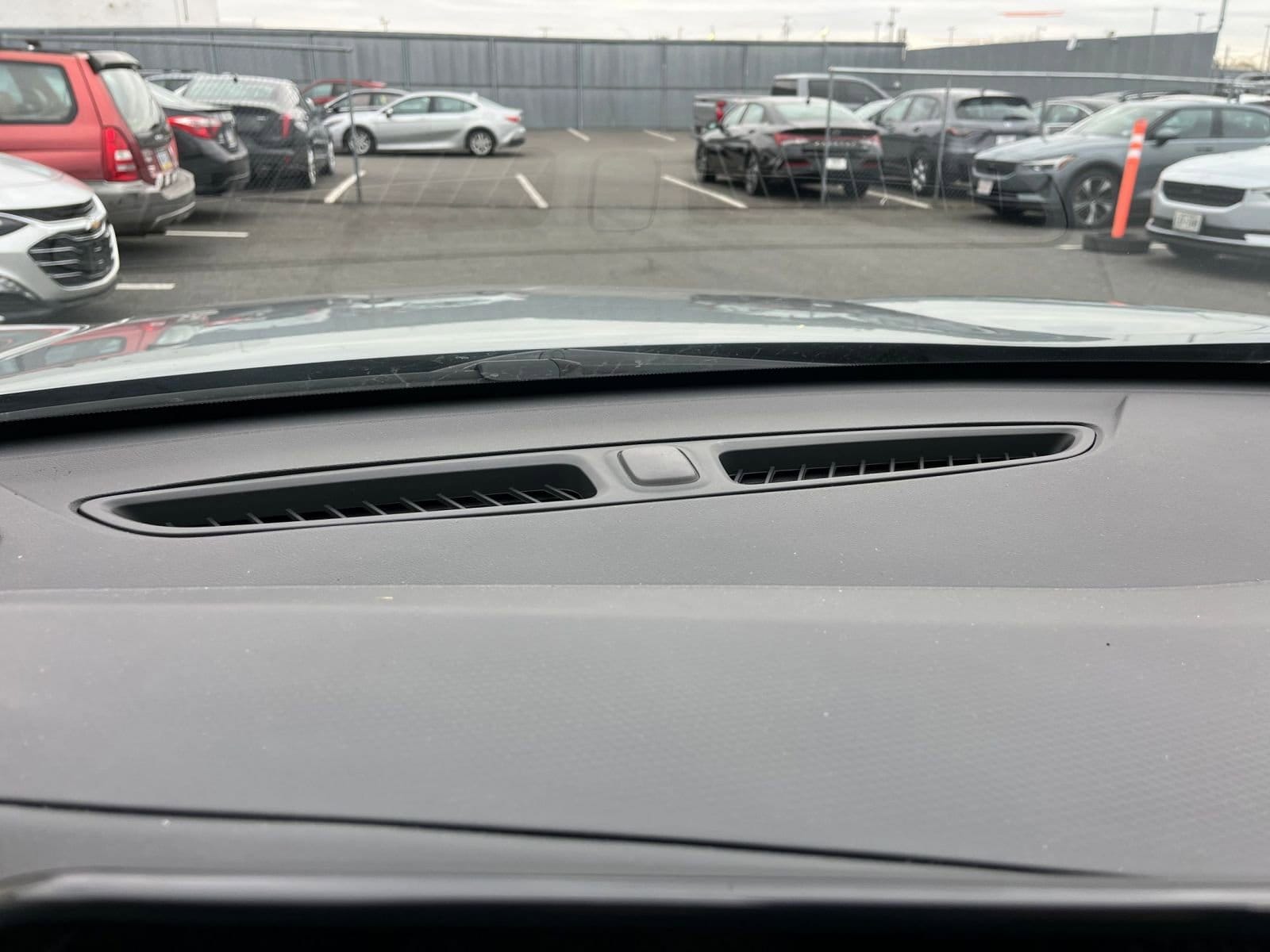 Thumbnail: 2025 Chevrolet Trax - 18