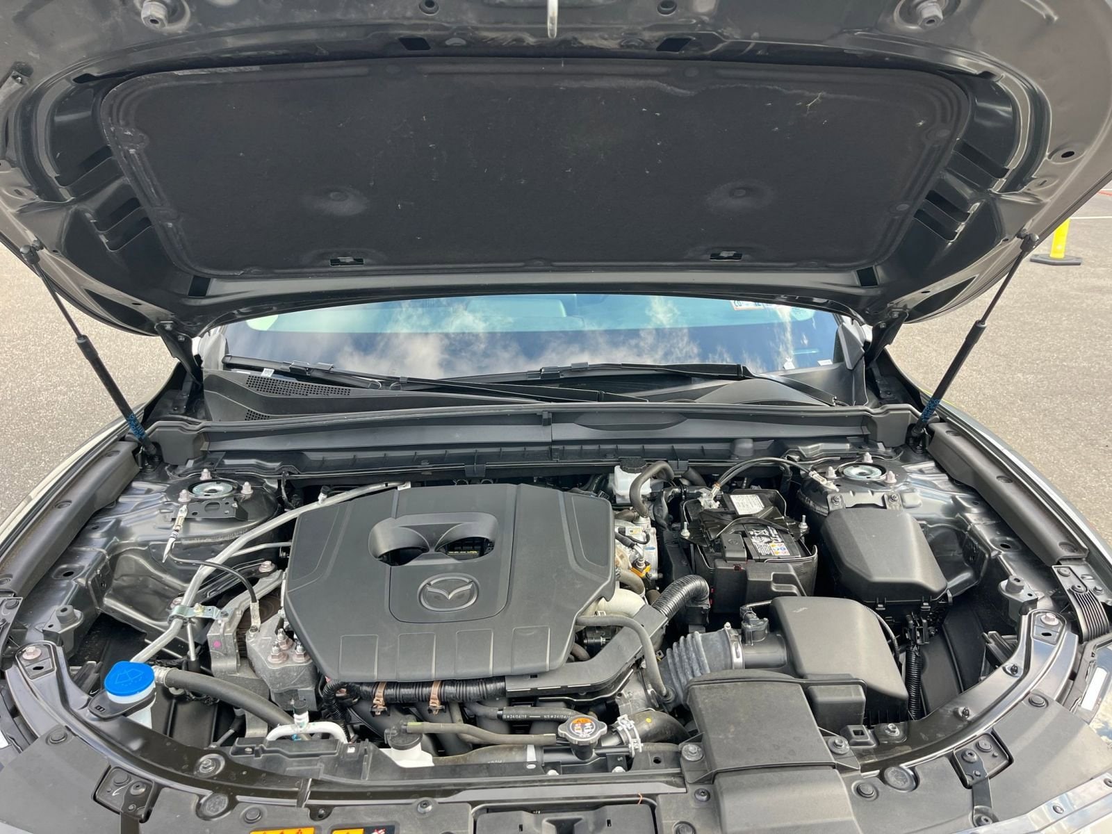 Thumbnail: 2025 Mazda CX-50 - 32