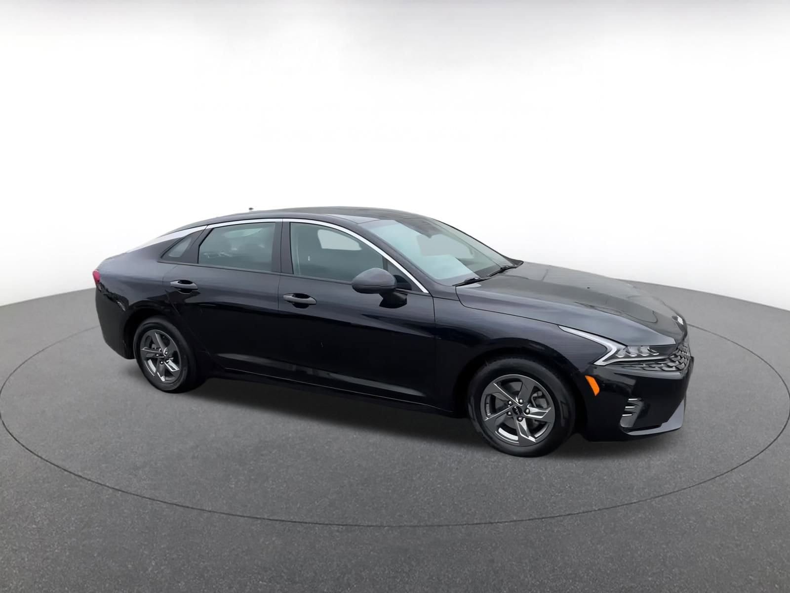 Thumbnail: 2023 Kia K5 - 2