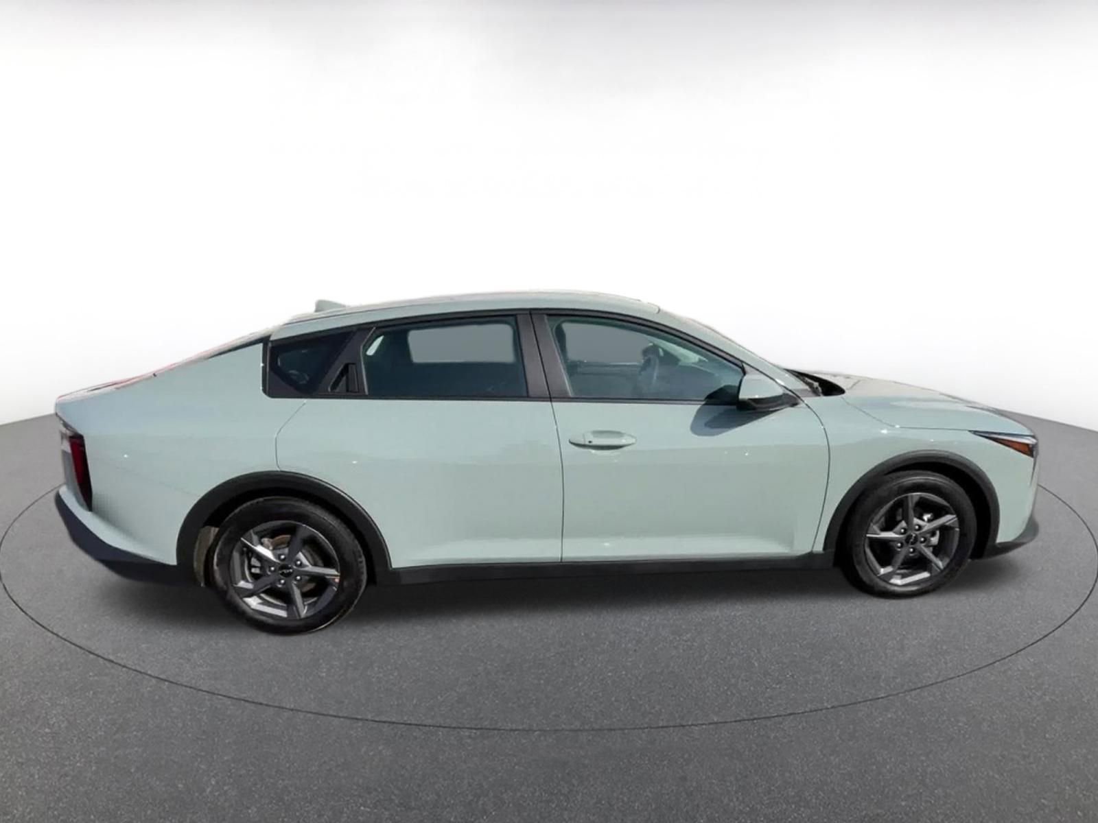 Thumbnail: 2025 Kia K4 - 16