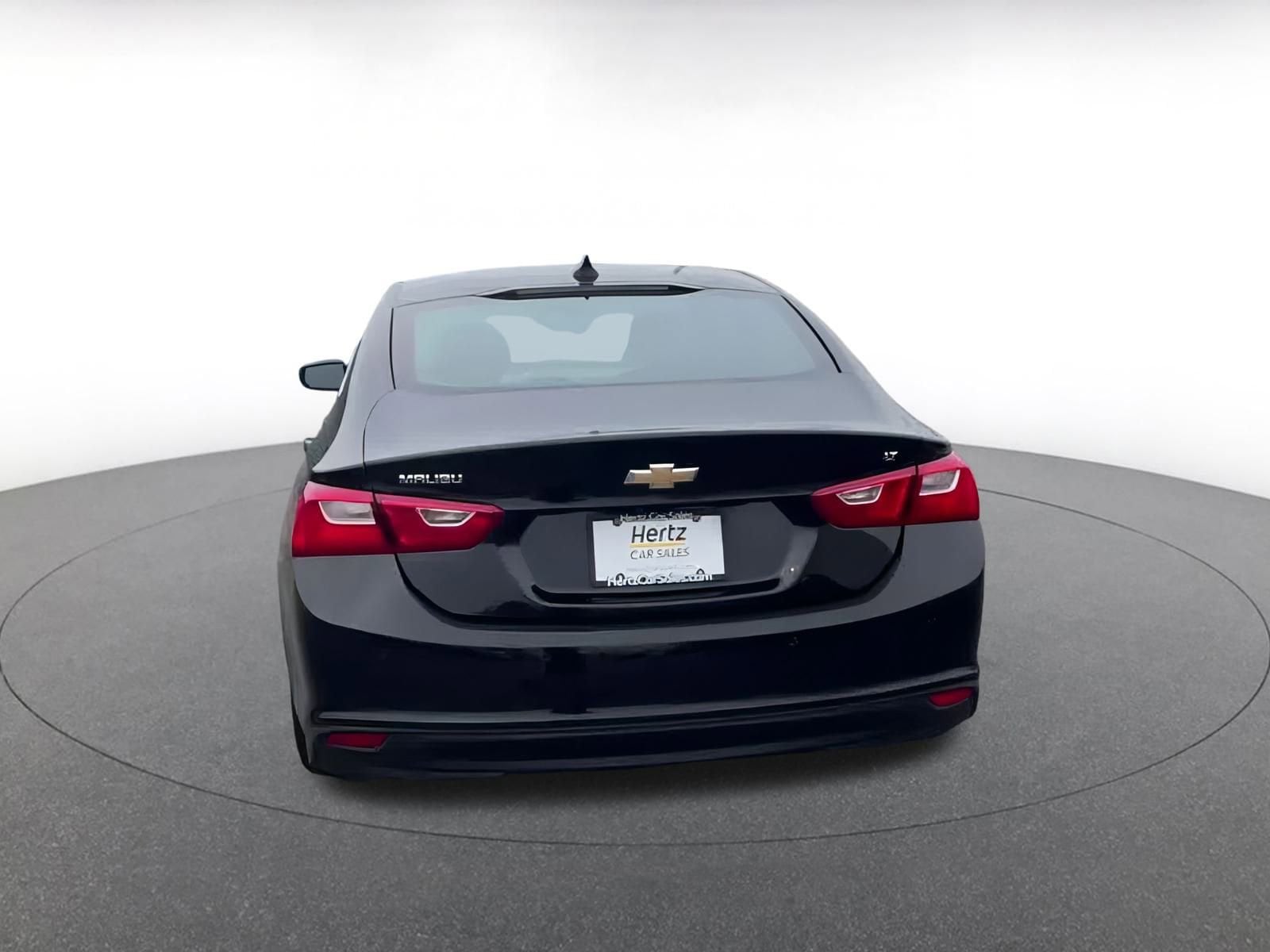 Thumbnail: 2024 Chevrolet Malibu - 12
