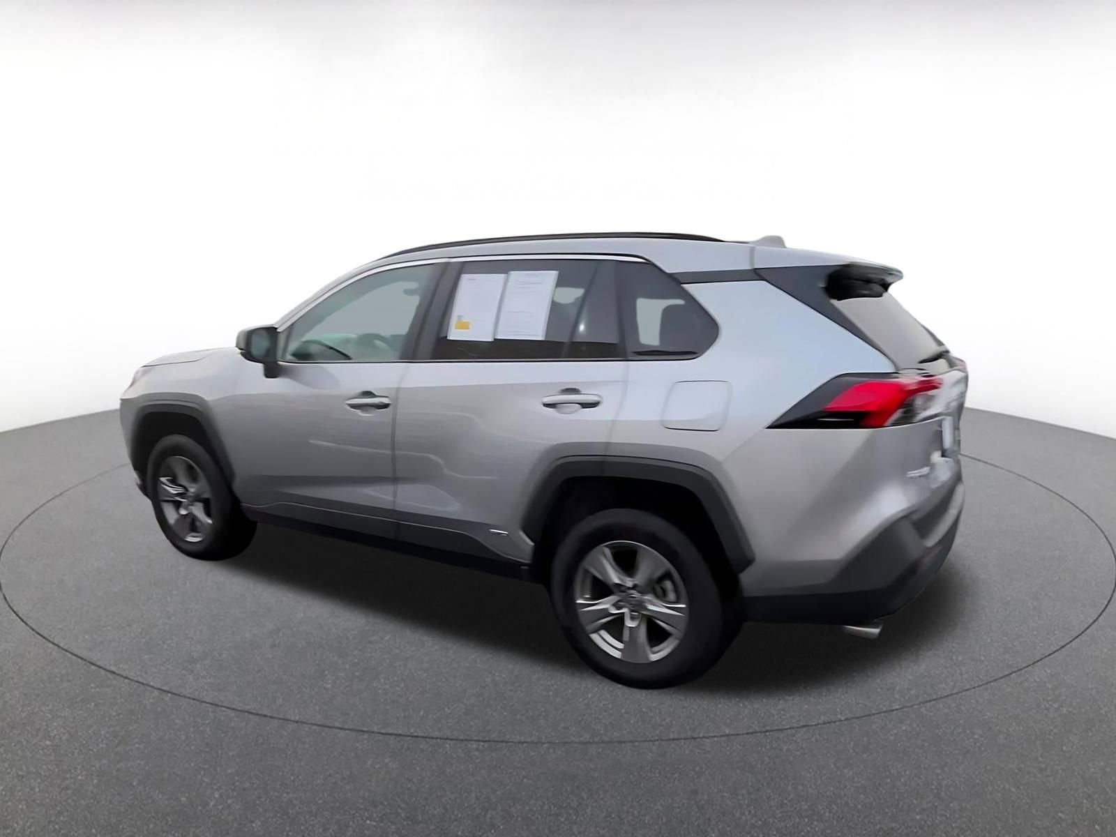 Thumbnail: 2025 Toyota RAV4 - 10