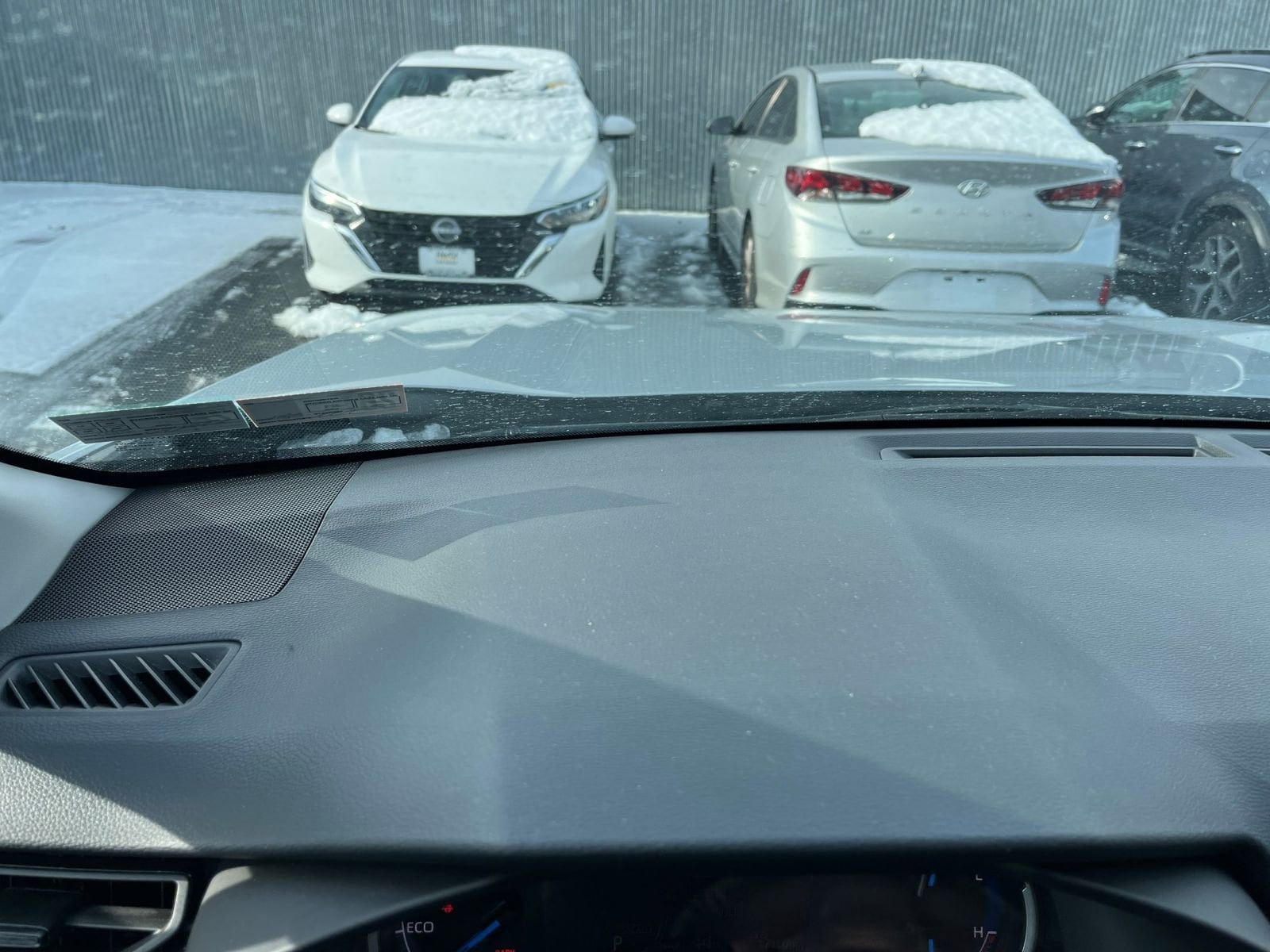 Thumbnail: 2025 Toyota RAV4 - 33