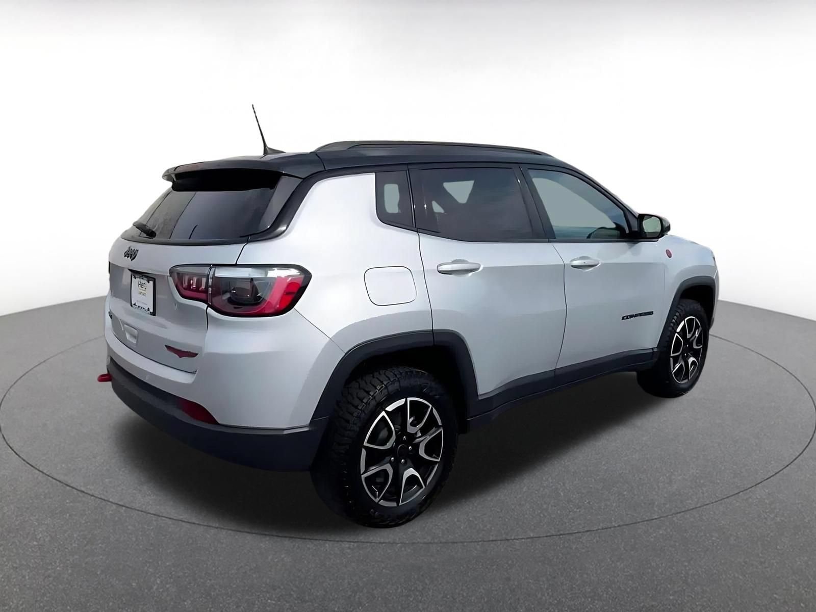 Thumbnail: 2025 Jeep Compass - 14