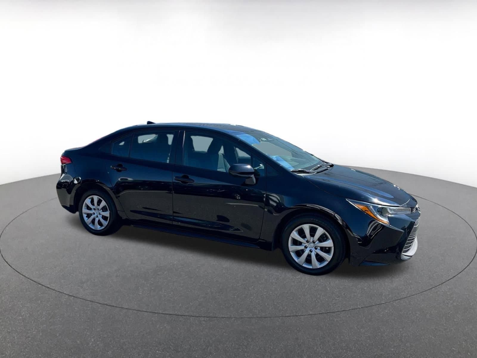 Thumbnail: 2025 Toyota Corolla - 1