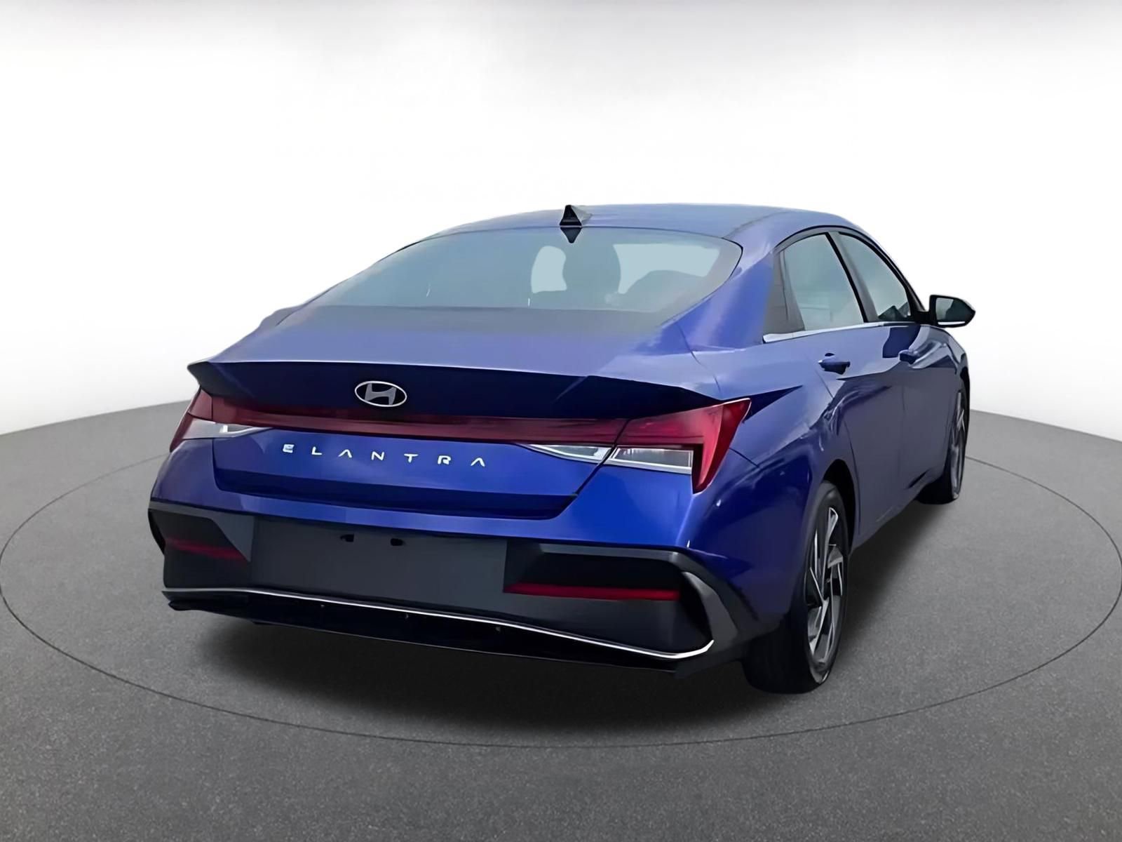 Thumbnail: 2025 Hyundai Elantra - 15