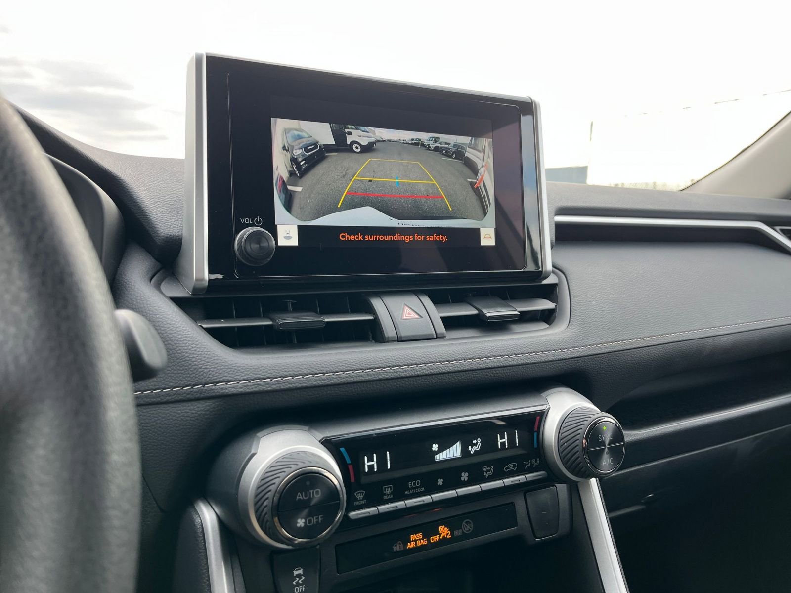 Thumbnail: 2025 Toyota RAV4 - 21