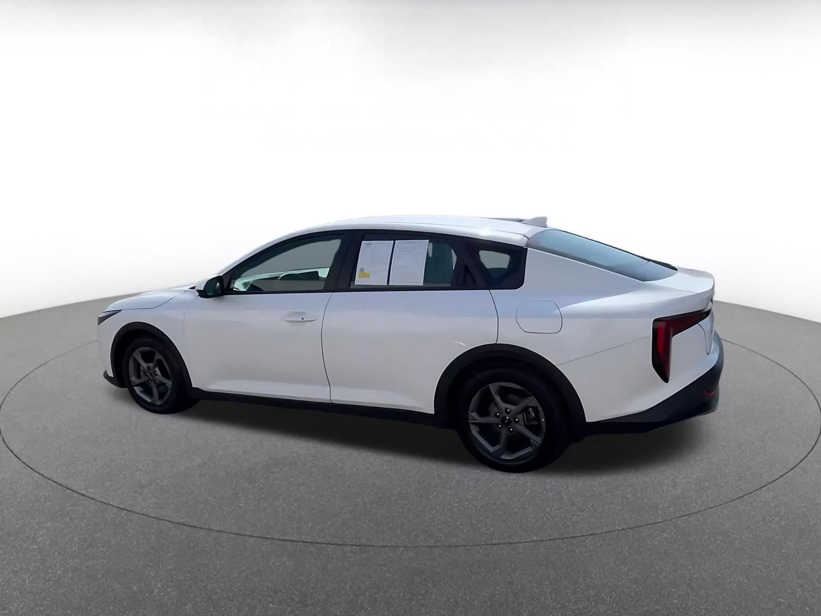 Thumbnail: 2025 Kia K4 - 10