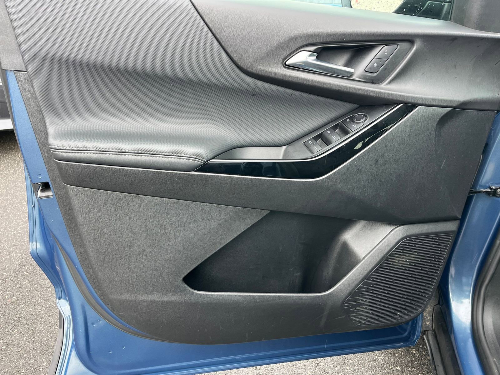 Thumbnail: 2025 Chevrolet Equinox - 18