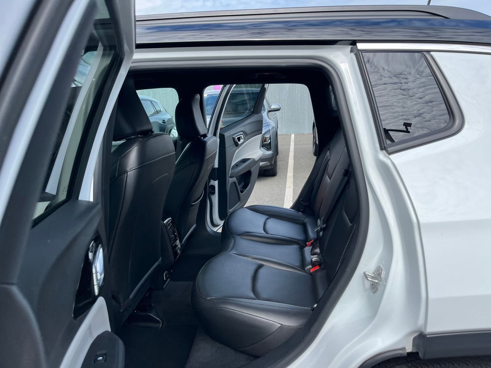Thumbnail: 2025 Jeep Compass - 27