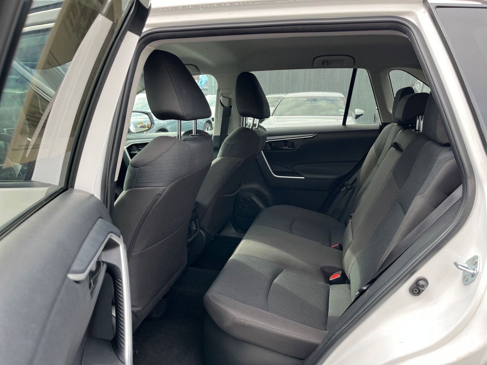 Thumbnail: 2025 Toyota RAV4 - 25