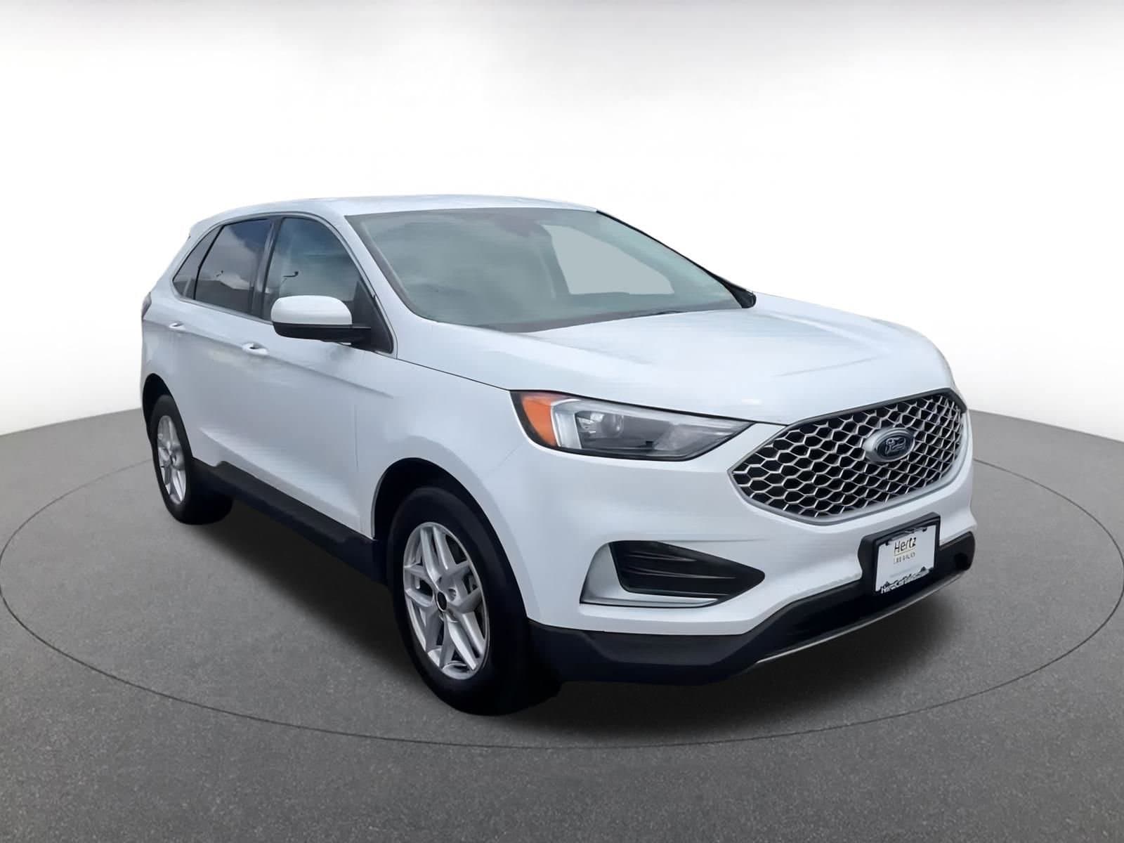Thumbnail: 2023 Ford Edge - 3