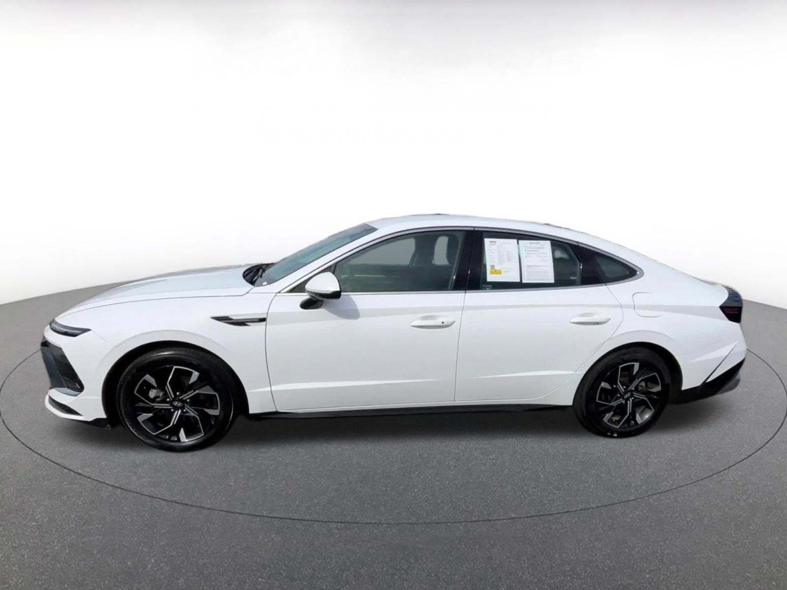 Thumbnail: 2025 Hyundai Sonata - 10