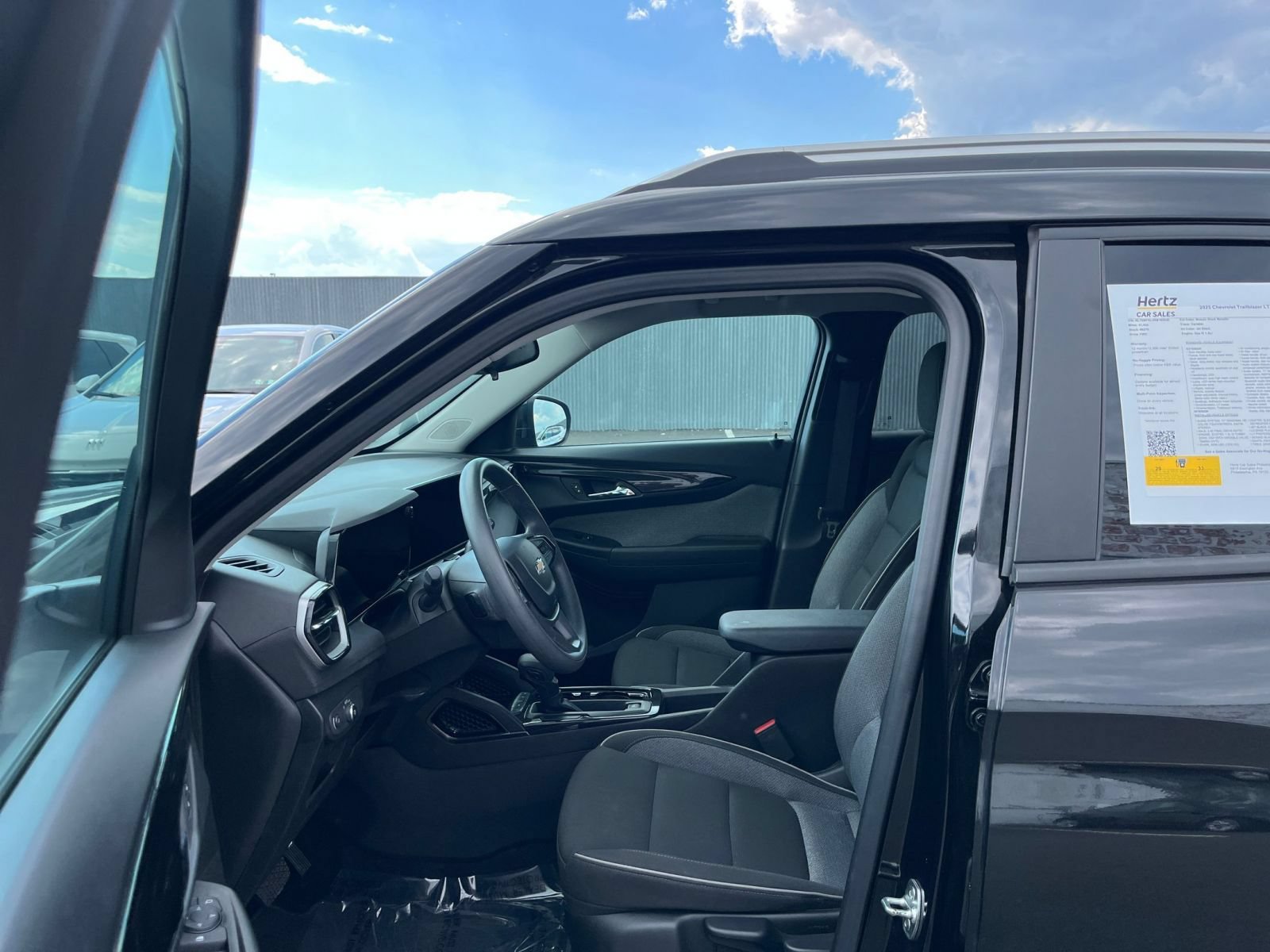 Thumbnail: 2025 Chevrolet TrailBlazer - 26