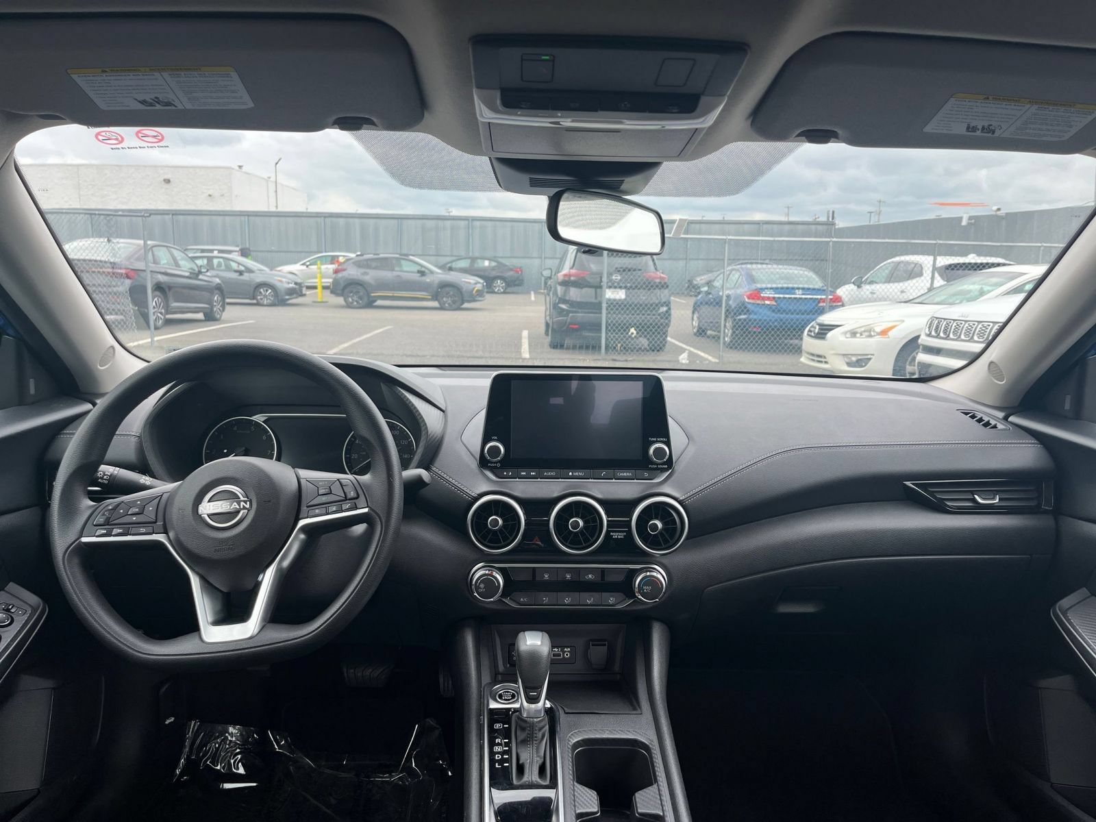 Thumbnail: 2025 Nissan Sentra - 31
