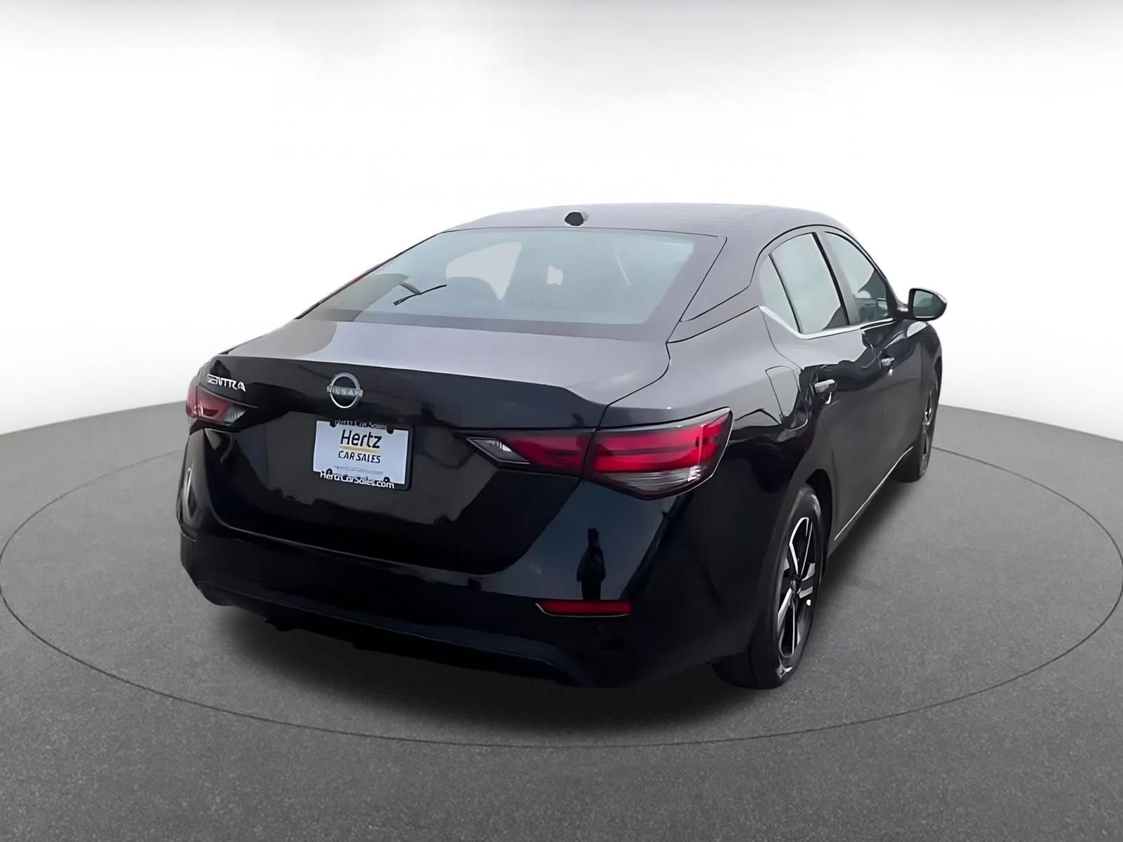 Thumbnail: 2025 Nissan Sentra - 15