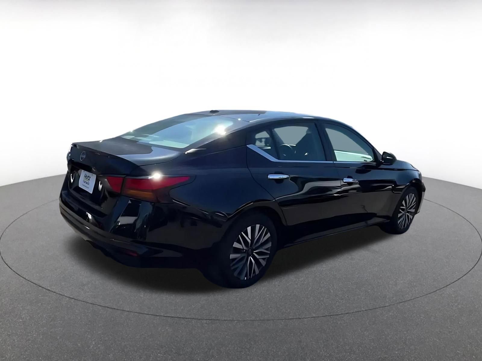 Thumbnail: 2025 Nissan Altima - 13