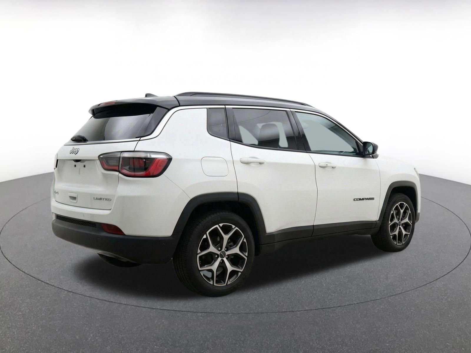 Thumbnail: 2025 Jeep Compass - 8