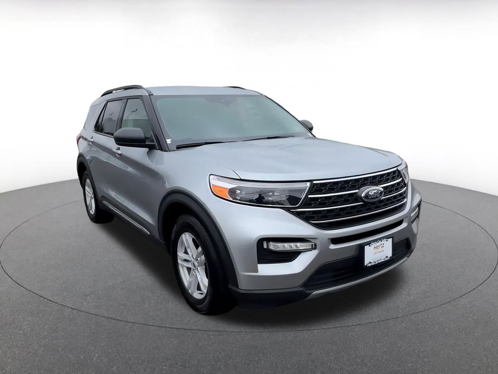 Thumbnail: 2024 Ford Explorer - 3