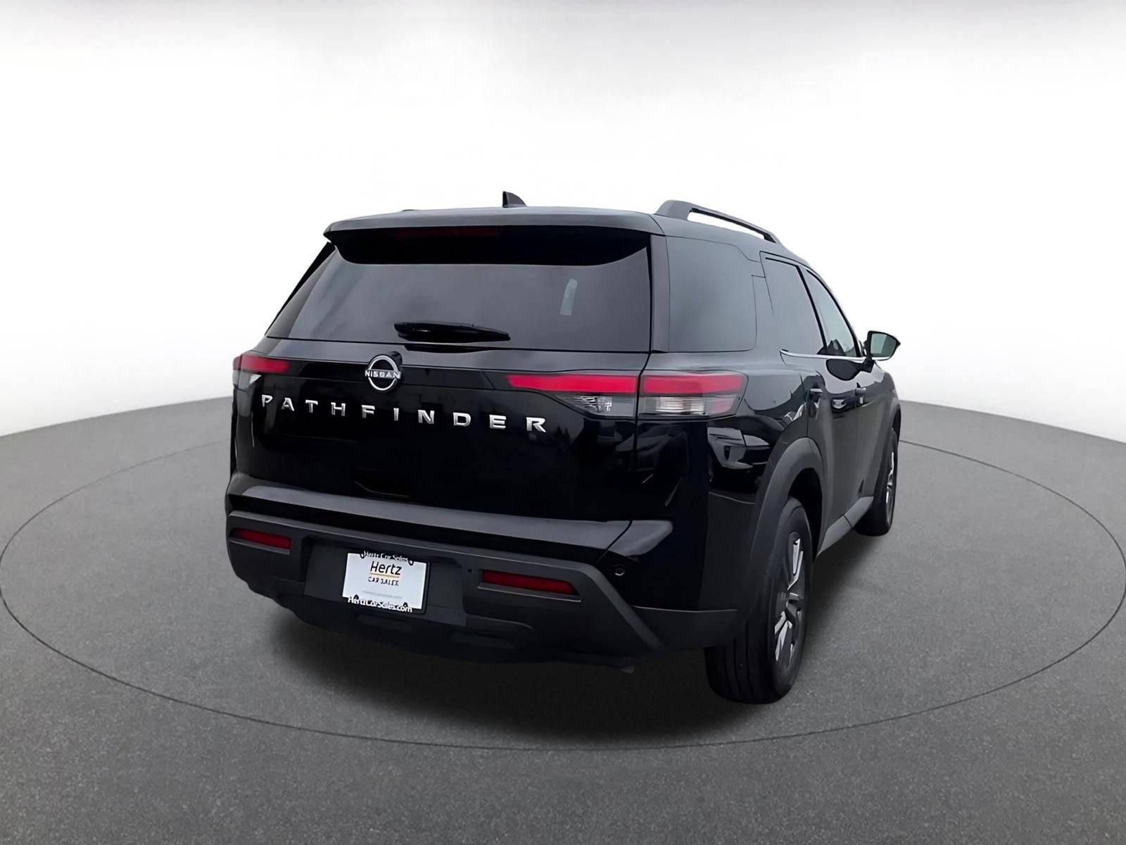 Thumbnail: 2025 Nissan Pathfinder - 15