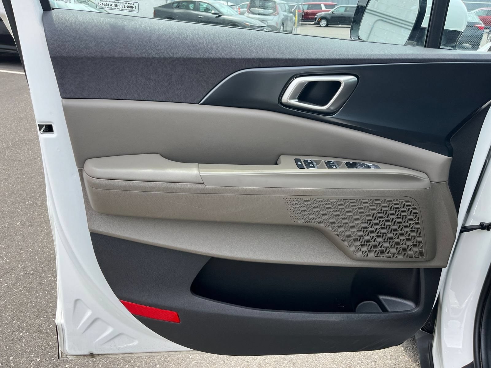 Thumbnail: 2026 Kia Carnival - 18