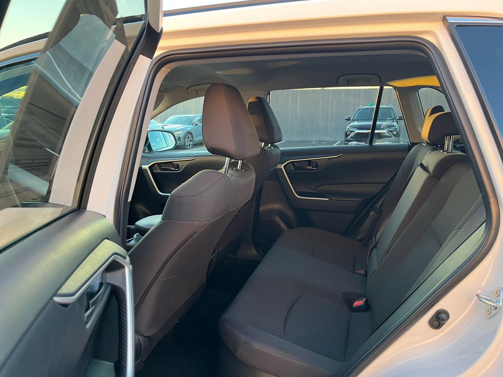 Thumbnail: 2025 Toyota RAV4 - 25