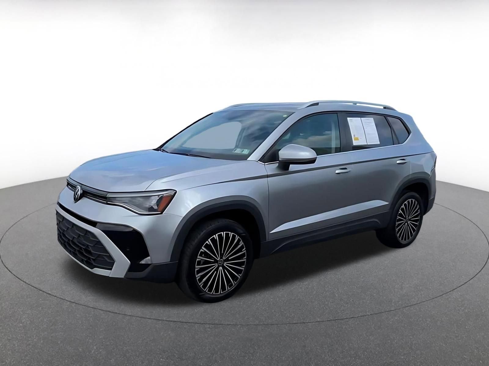 Thumbnail: 2025 Volkswagen Taos - 7