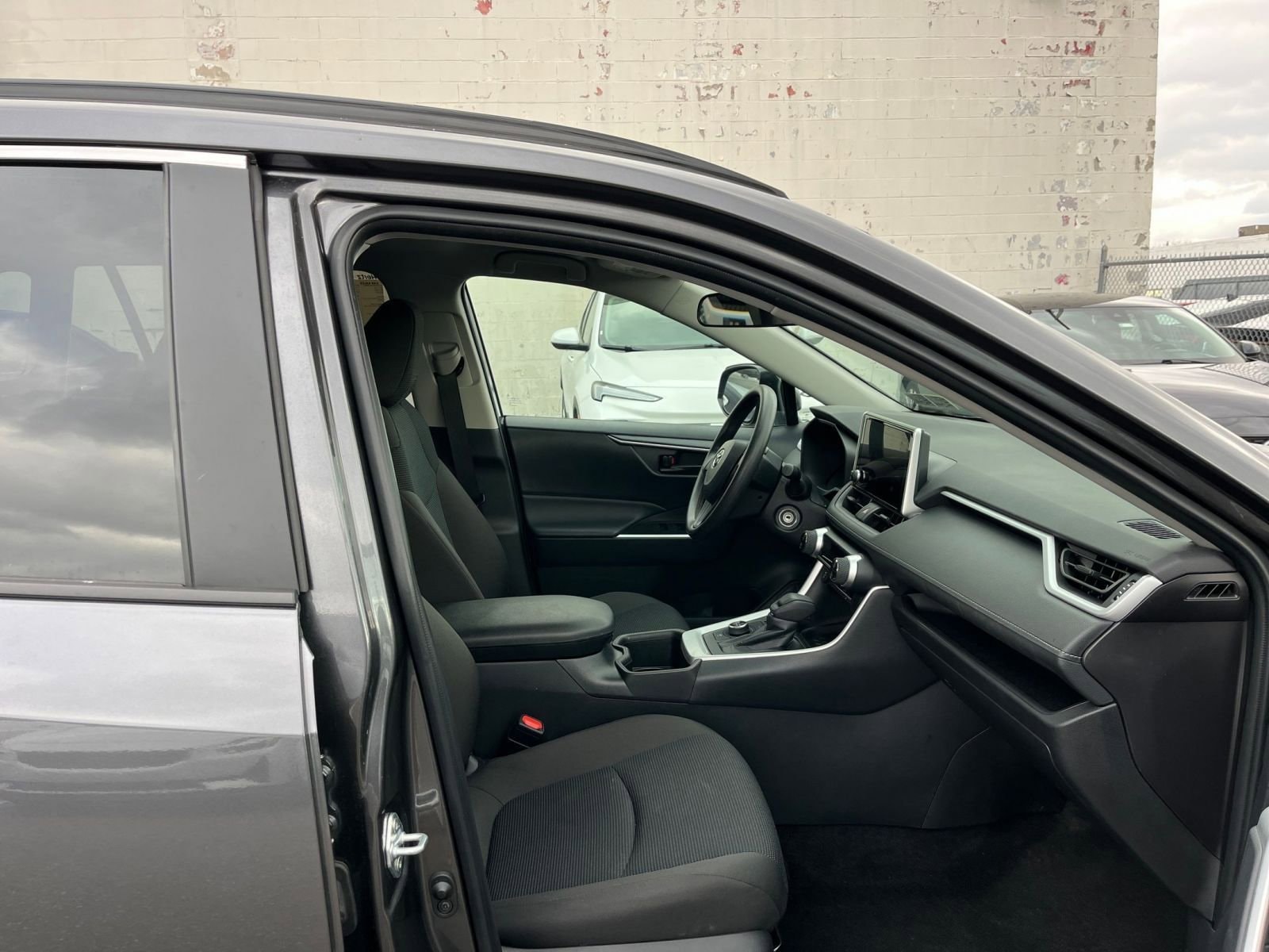 Thumbnail: 2025 Toyota RAV4 - 26