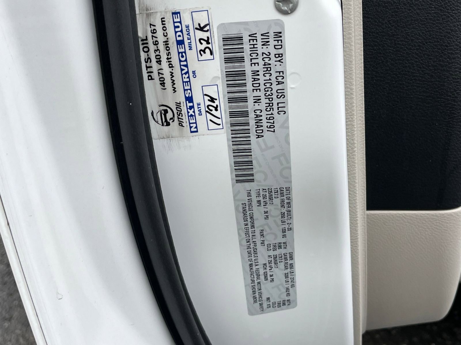 Thumbnail: 2023 Chrysler Voyager - 31