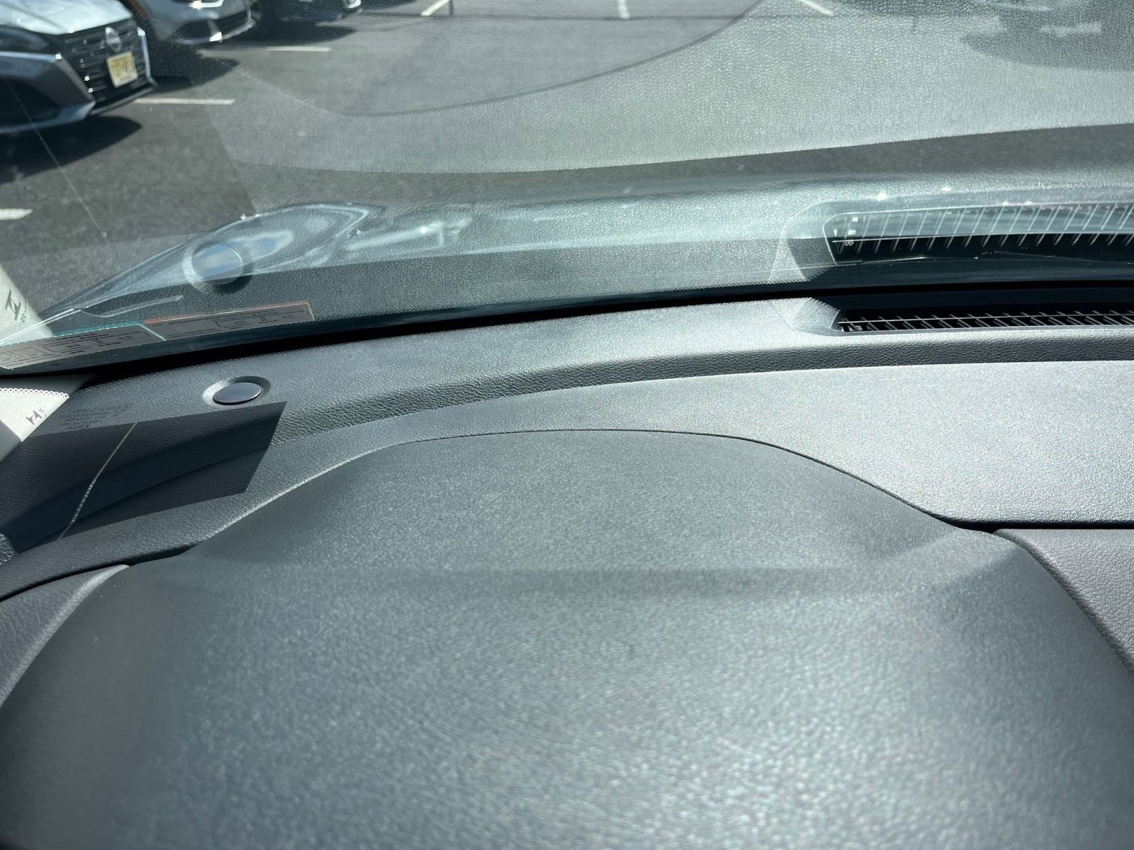 Thumbnail: 2025 Nissan Sentra - 33