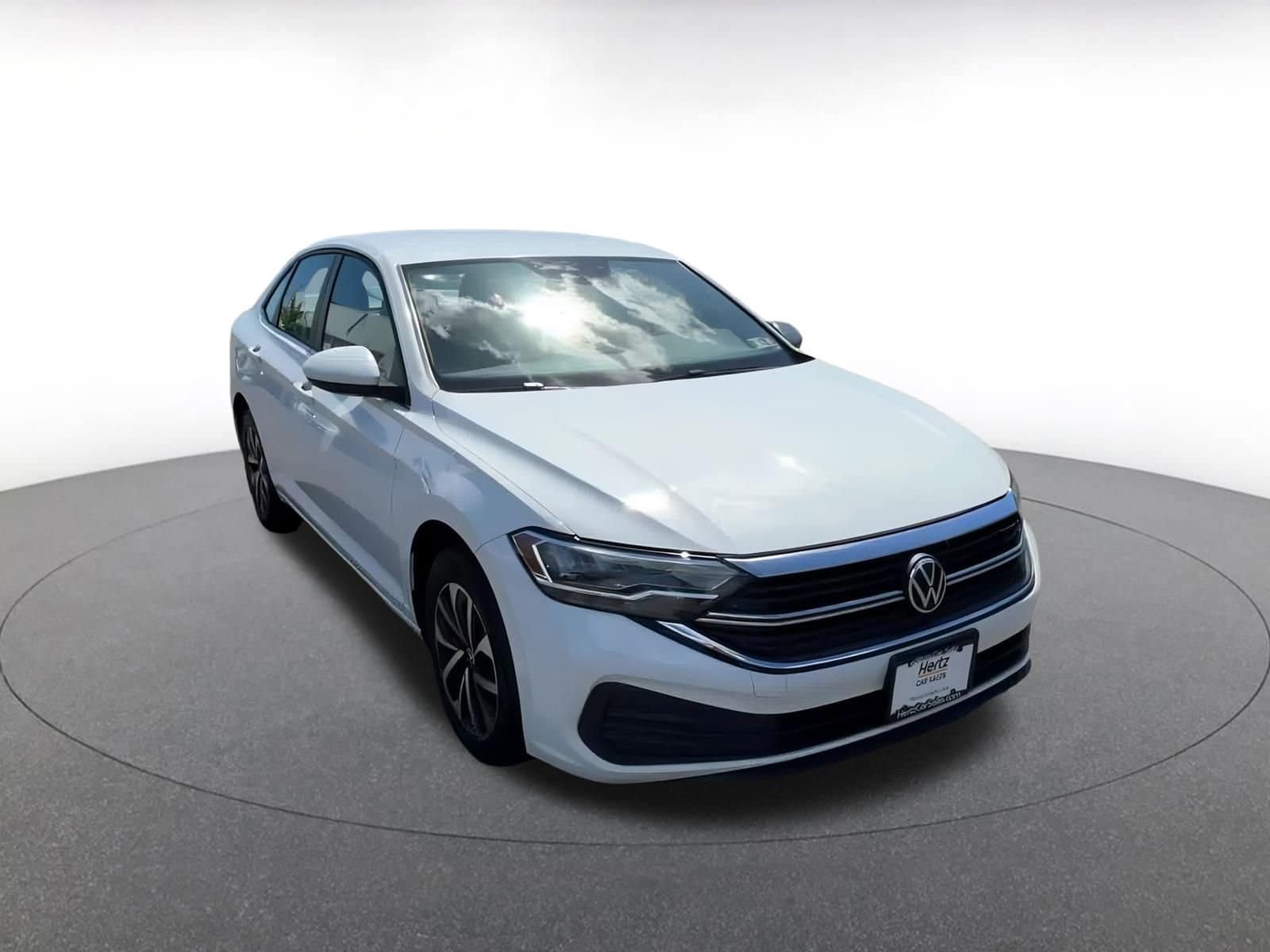 Thumbnail: 2024 Volkswagen Jetta - 3