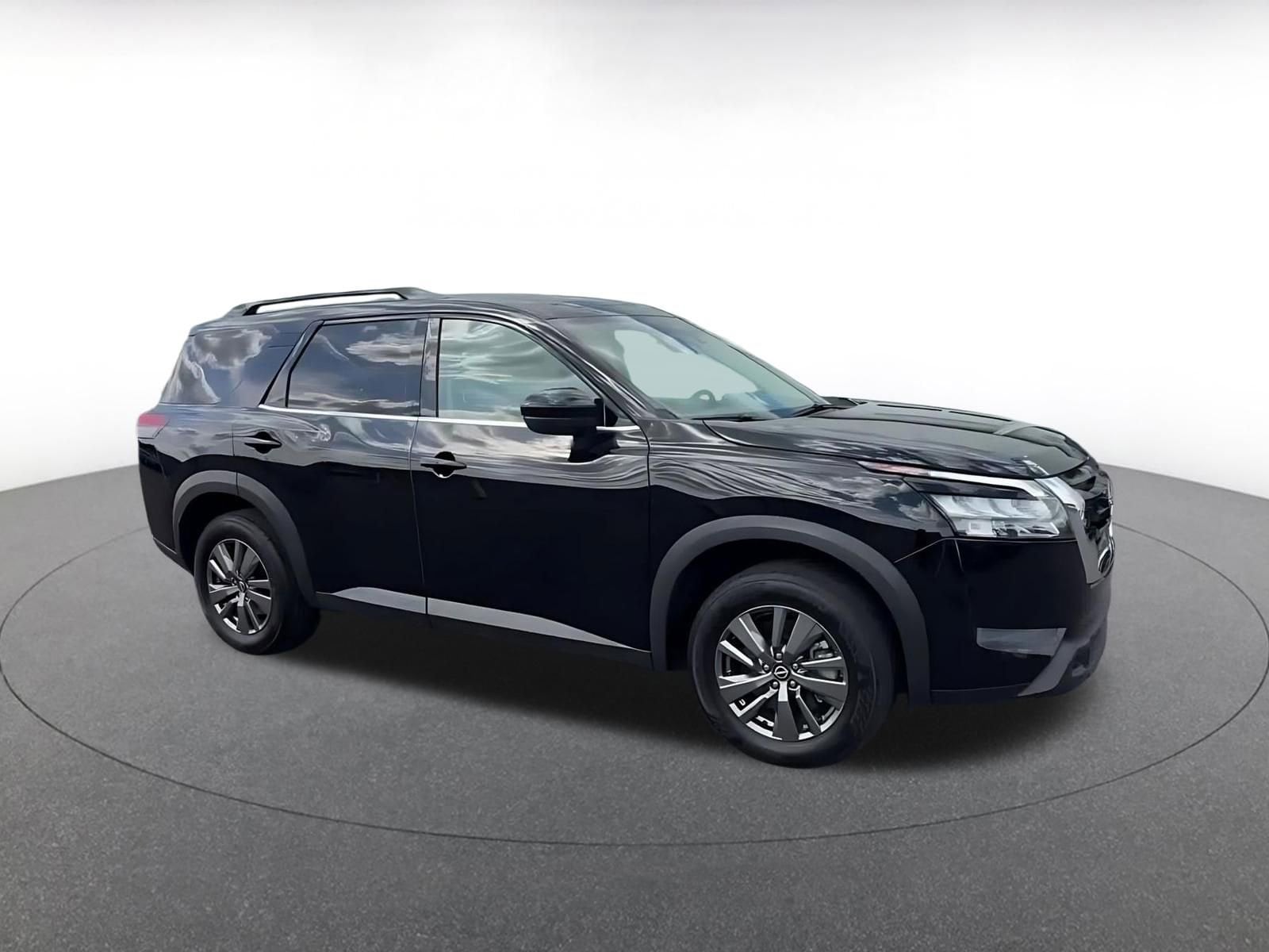 Thumbnail: 2025 Nissan Pathfinder - 2