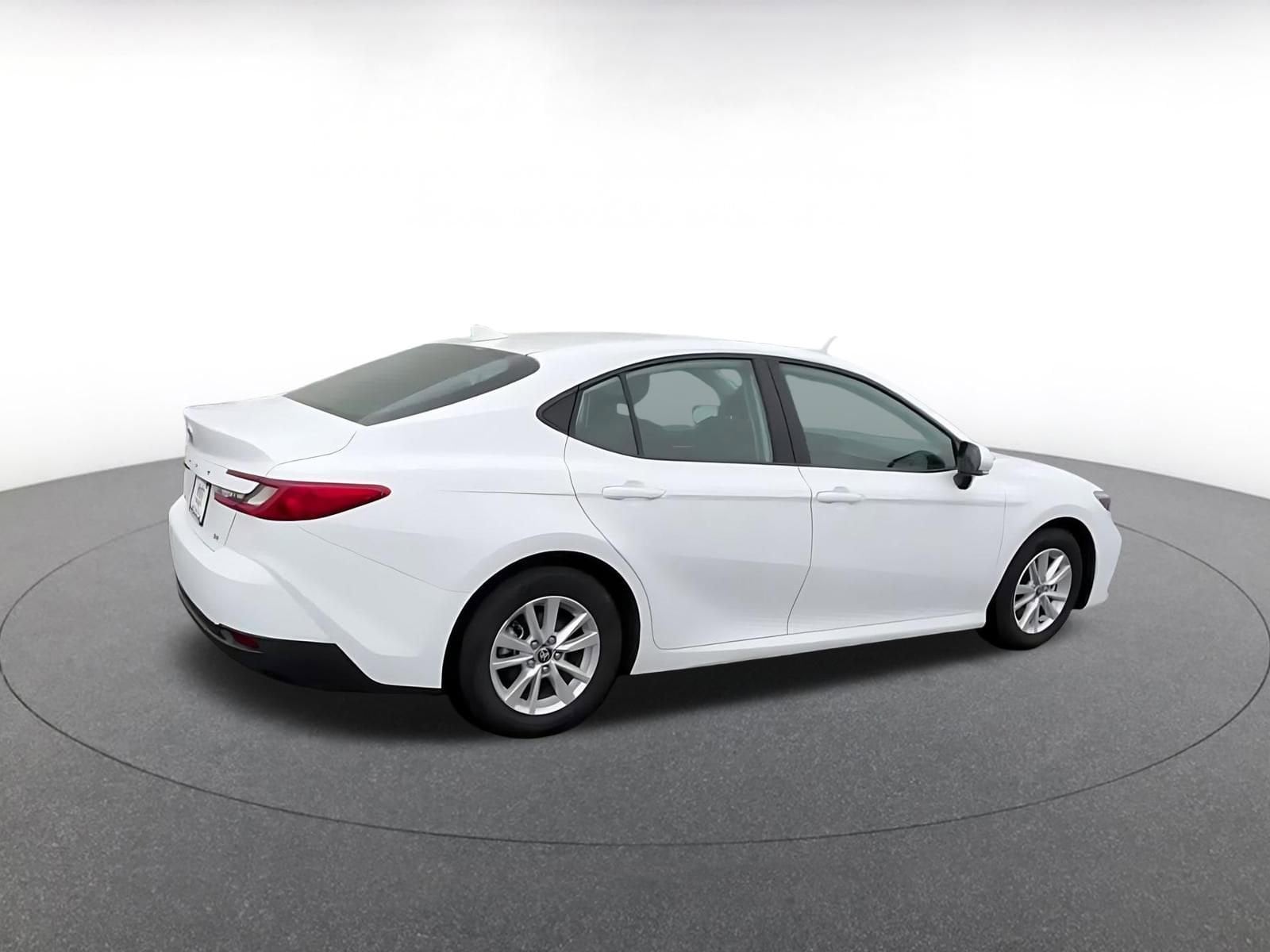 Thumbnail: 2025 Toyota Camry - 12