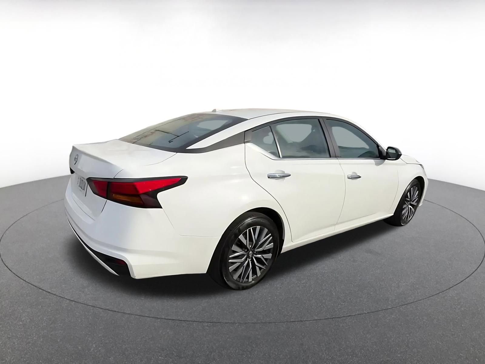 Thumbnail: 2025 Nissan Altima - 13