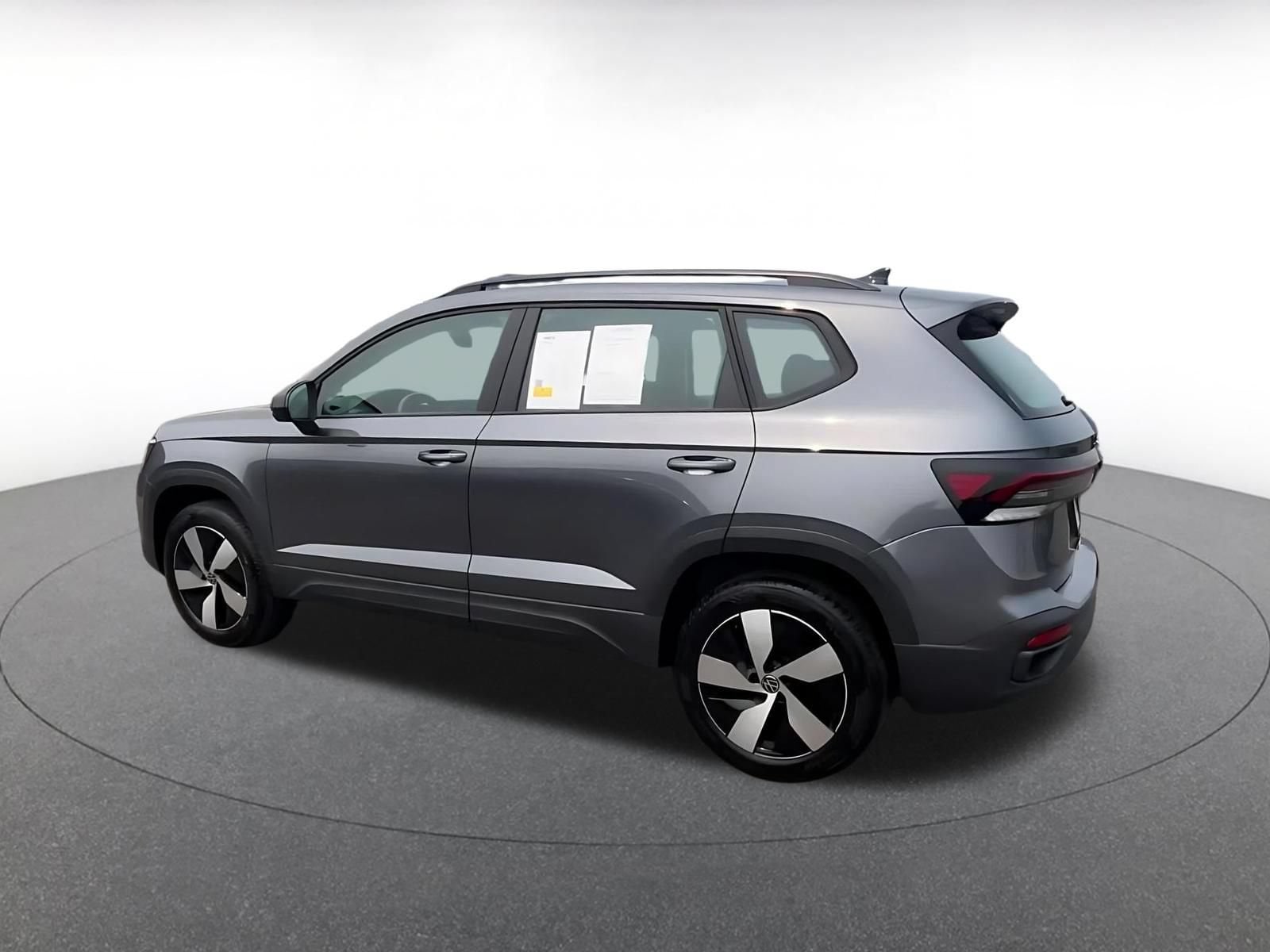 Thumbnail: 2026 Volkswagen Taos - 9