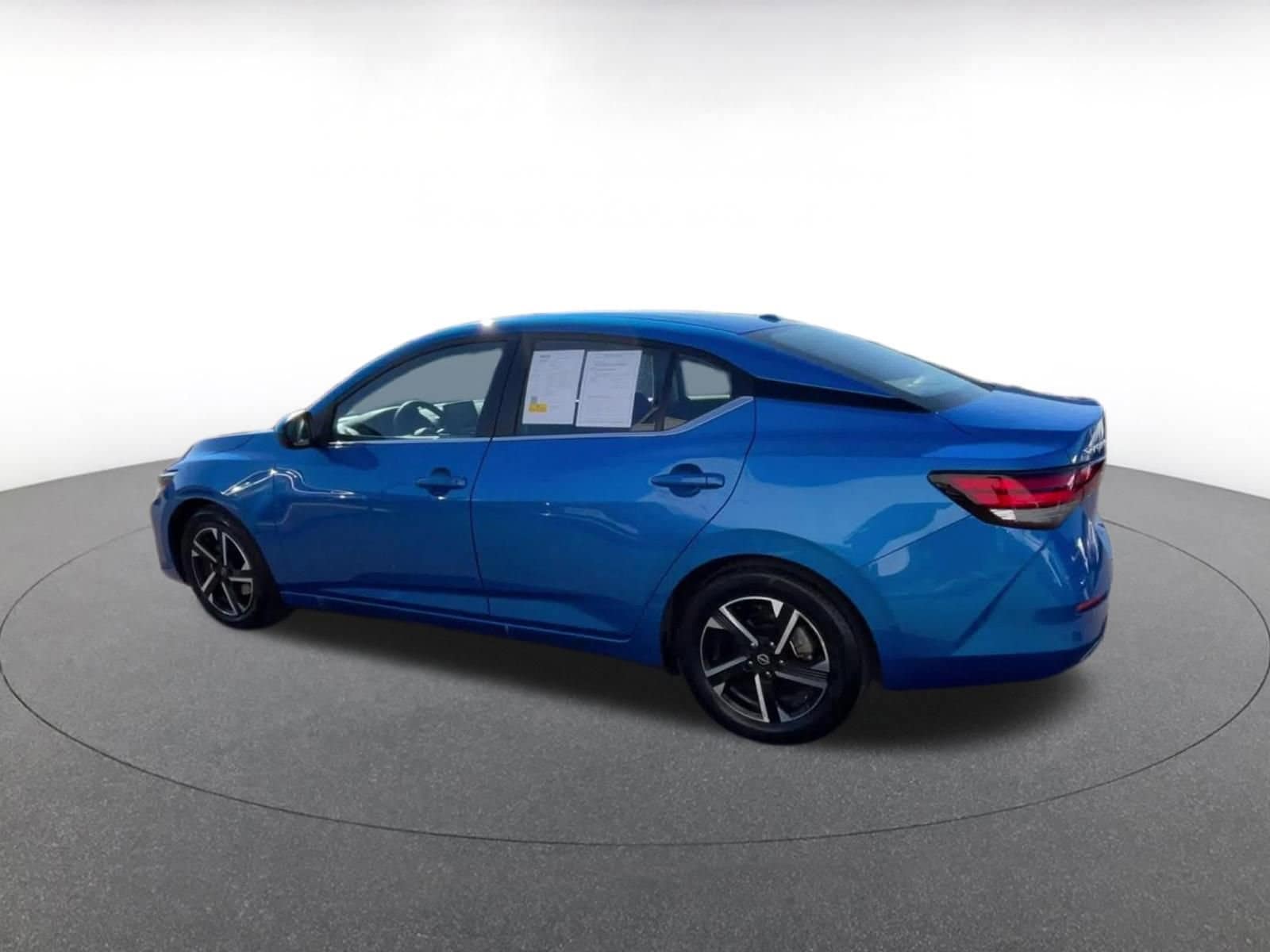 Thumbnail: 2025 Nissan Sentra - 10