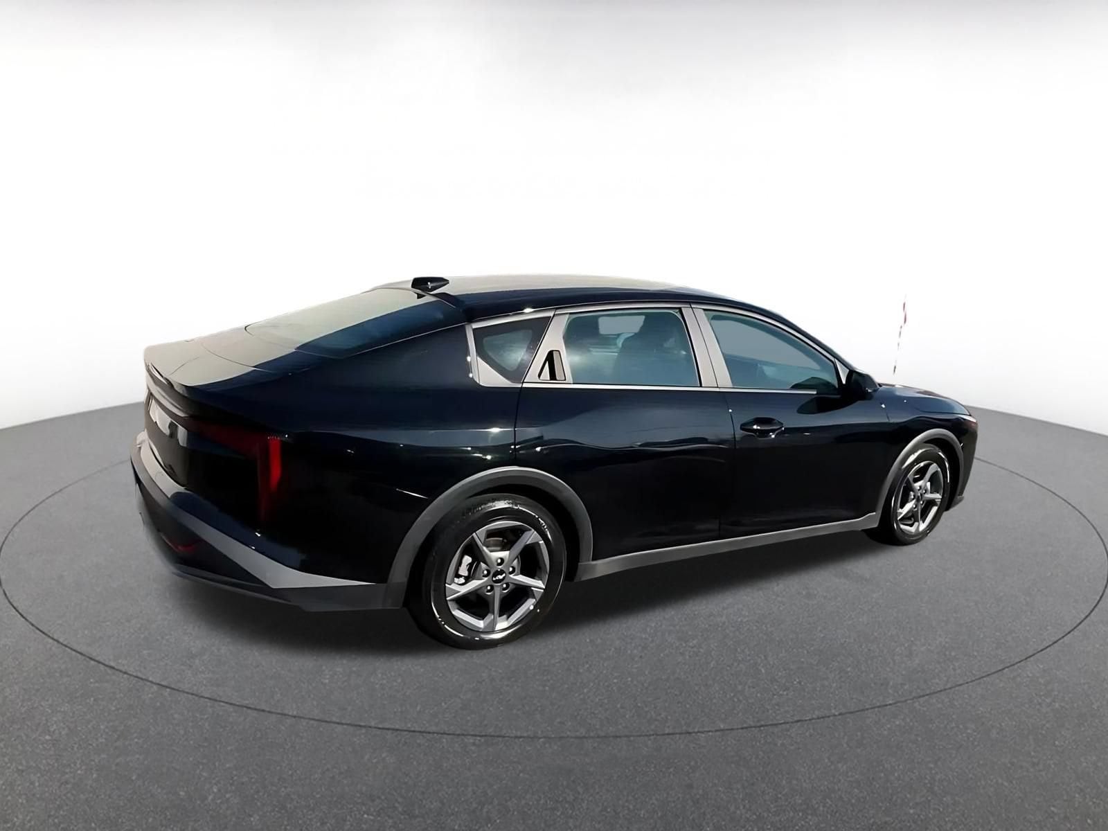 Thumbnail: 2025 Kia K4 - 14