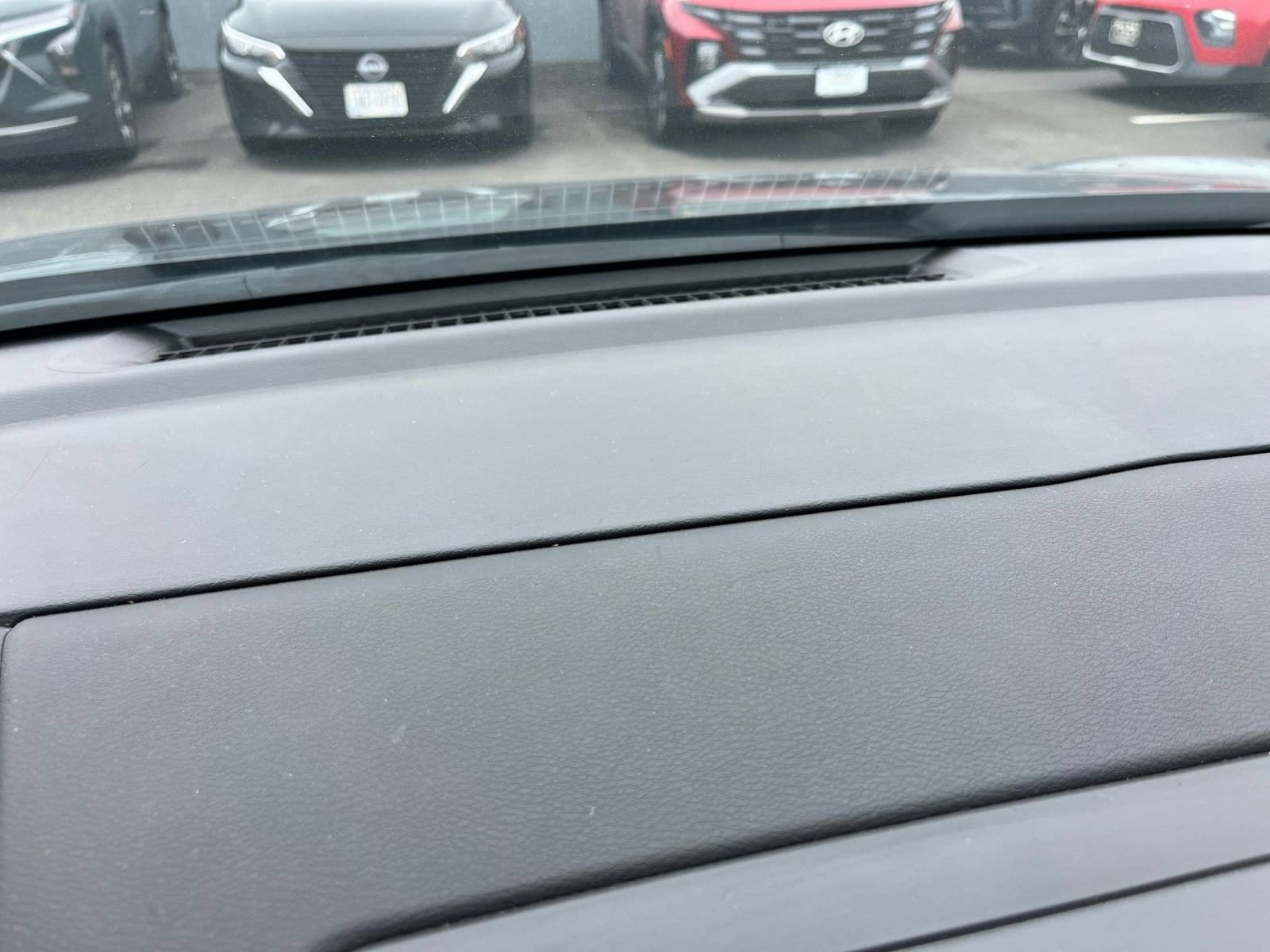Thumbnail: 2025 Nissan Sentra - 17