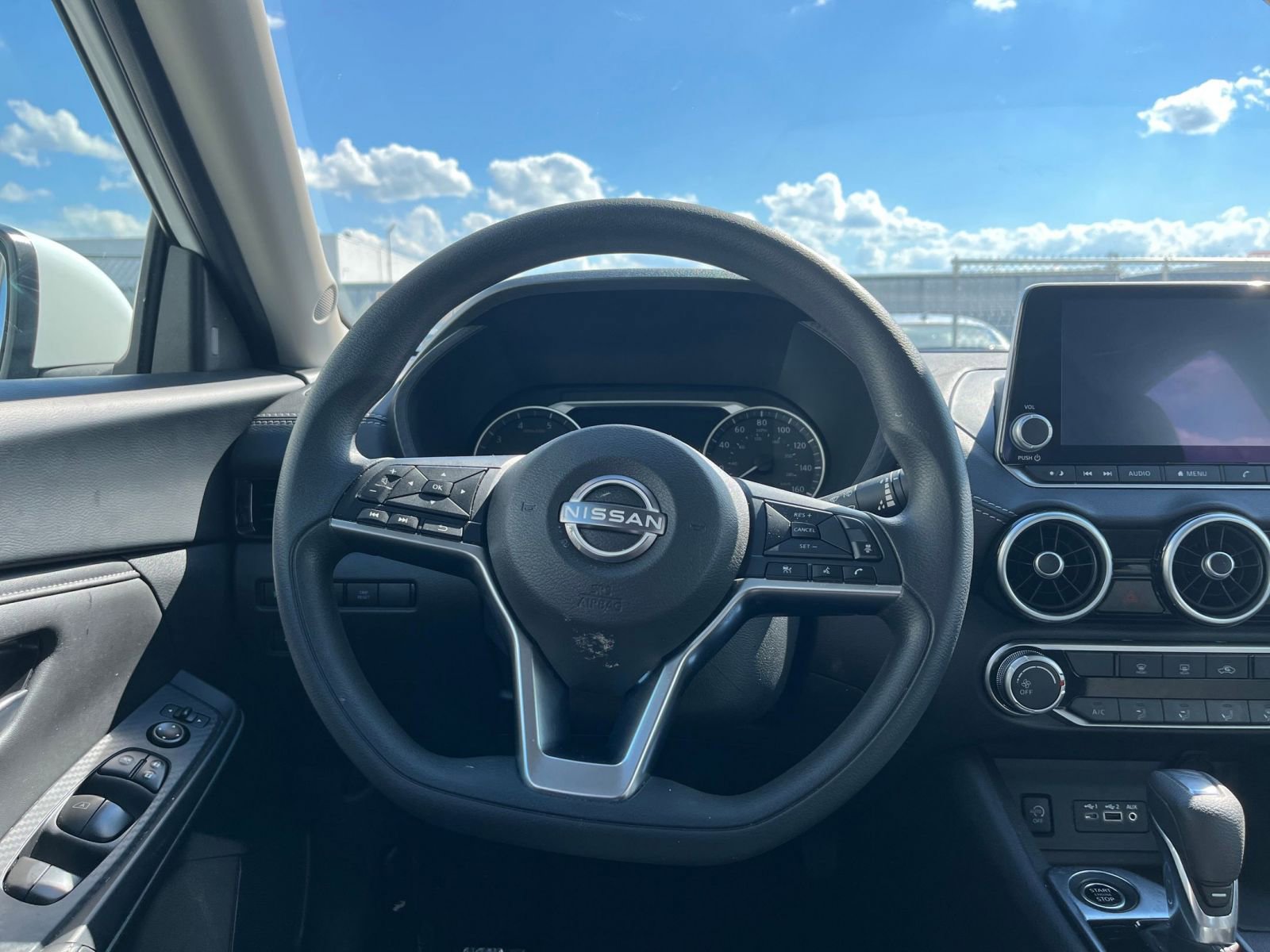 Thumbnail: 2024 Nissan Sentra - 27